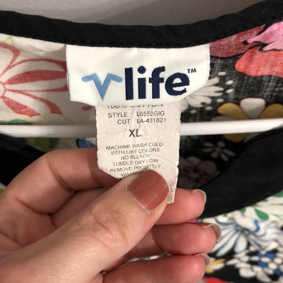 Scrub top - Picture 2 of 2